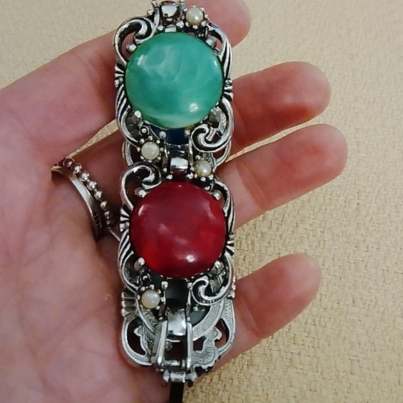 Elegant Multi-Color Stone Bracelet - Picture 10 of 16